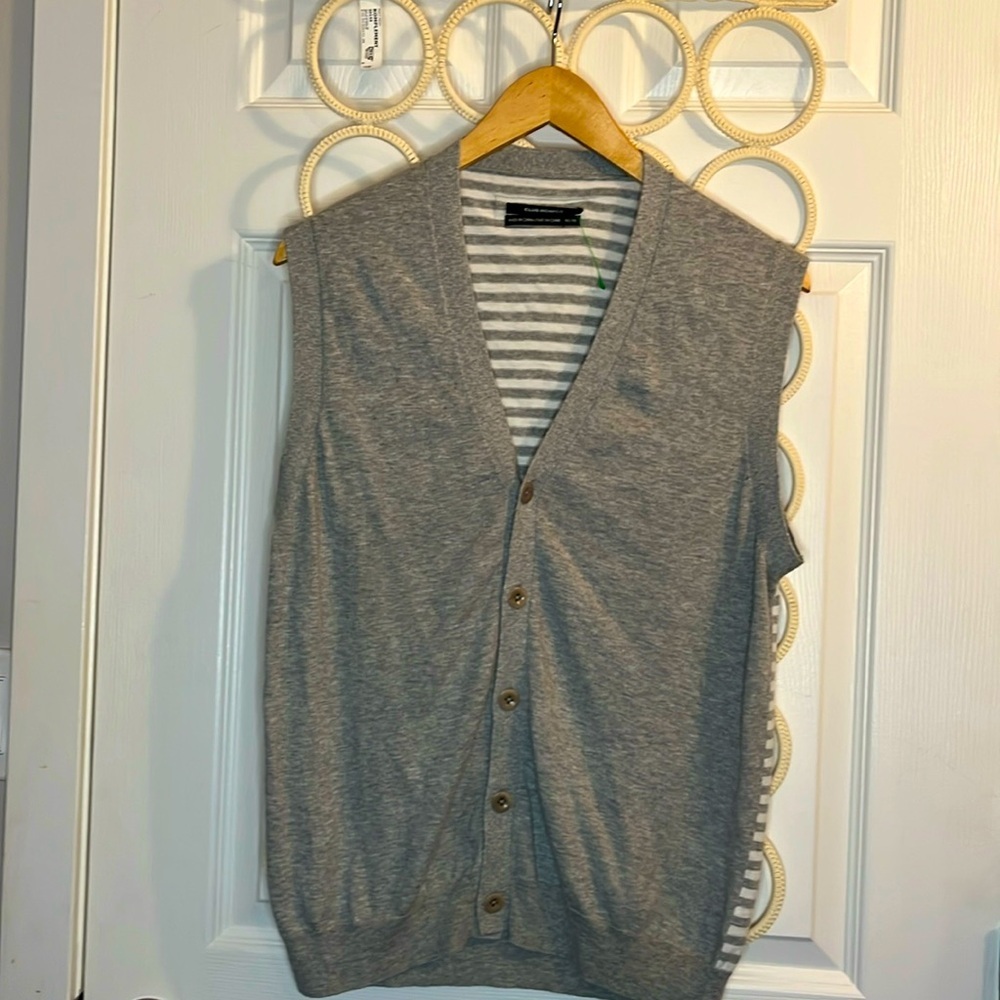 Club Monaco Vest soft lightweight men’s M gray stripes cotton cashmere